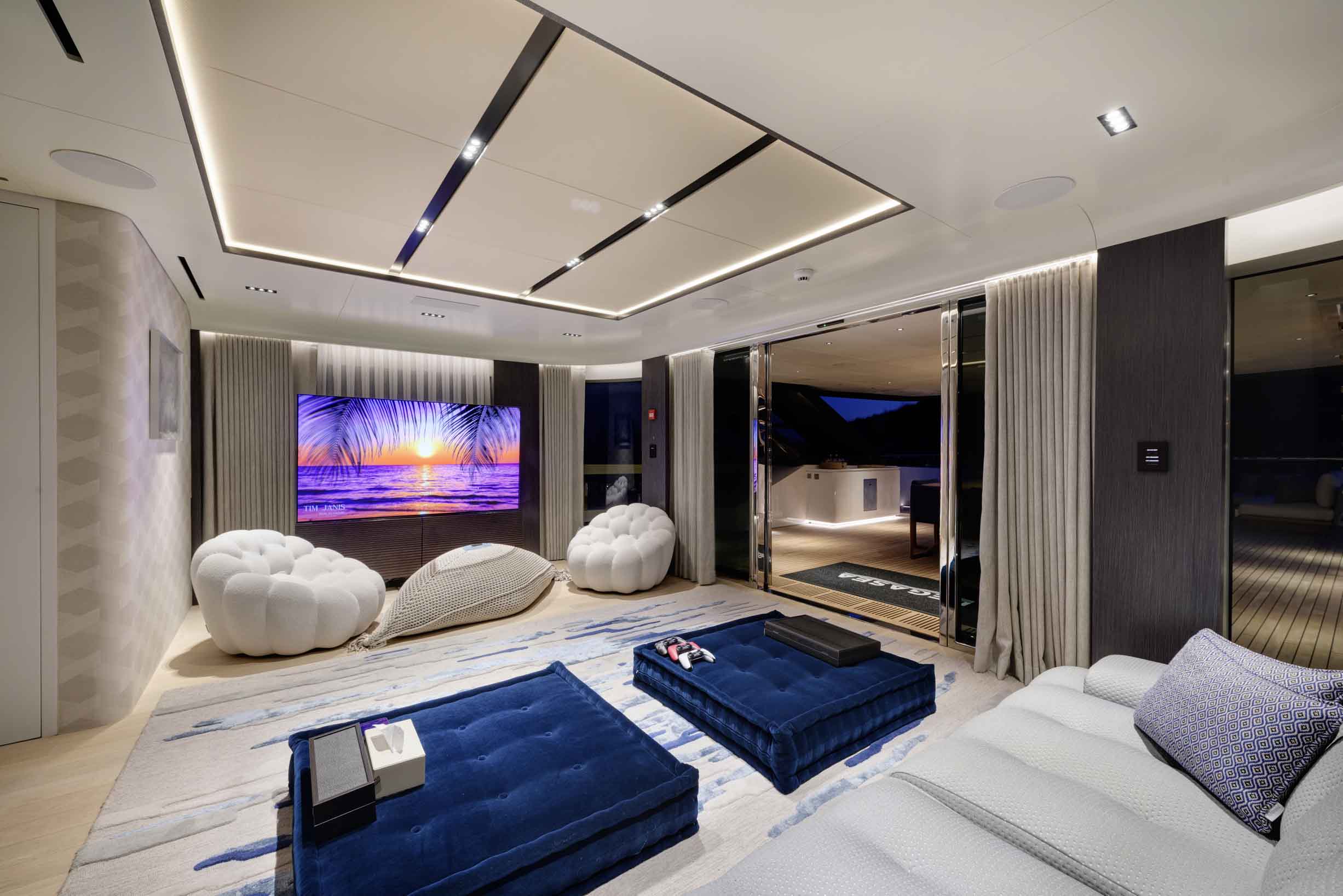 MOTORYACHT LEGASEA - 9